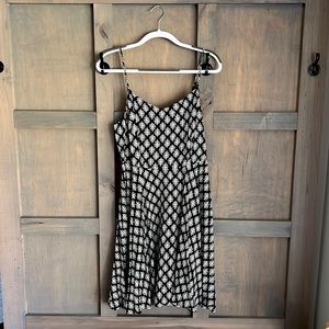Old Navy size L black and white printed sundress